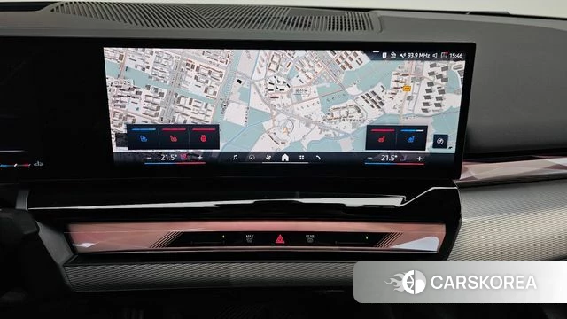 BMW 5 Series (G60) 2025 Белый из Кореи, фото 4