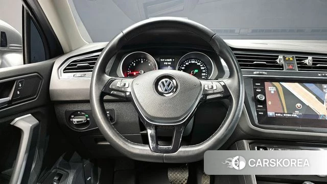 Volkswagen Tiguan second Generation 2020 Серый из Кореи, фото 4