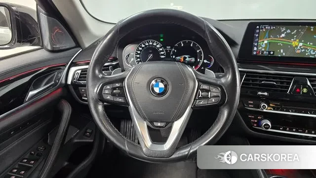 BMW 5 Series (G30) 2018 Белый из Кореи, фото 4