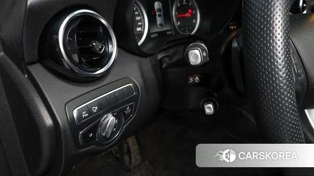Mercedes-Benz GLC-Class X253 2018 Черный из Кореи, фото 4