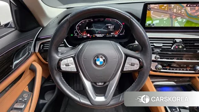 BMW 5 Series (G30) 2021 Белый из Кореи, фото 4