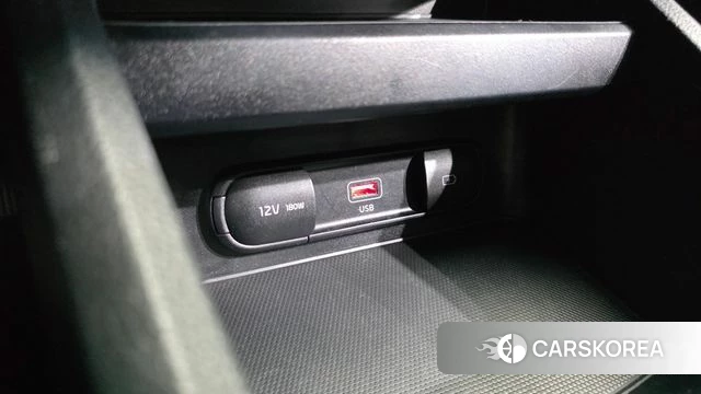 Kia The New K3 2nd generation 2021 Белый из Кореи, фото 4
