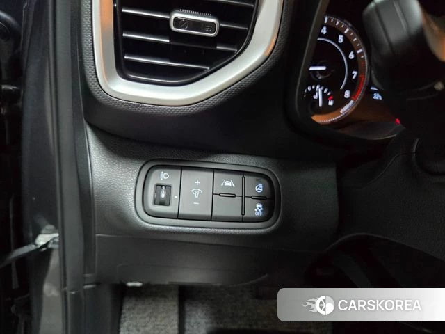 Hyundai Venue 2021 Серый из Кореи, фото 4