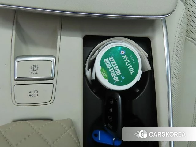 Hyundai The New Grandeur IG Hybrid 2021 Белый из Кореи, фото 4