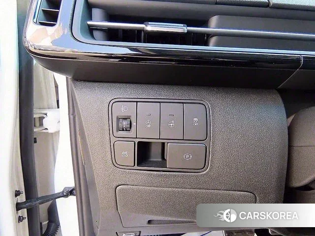 Hyundai Staria 2023 Белый из Кореи, фото 4