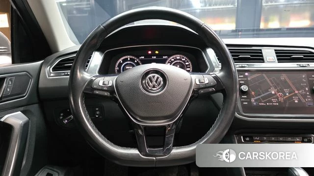 Volkswagen Tiguan second Generation 2018 Серый из Кореи, фото 4