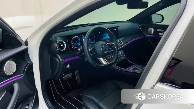 Mercedes-Benz E-Class W213 2023 Белый из Кореи, фото 4