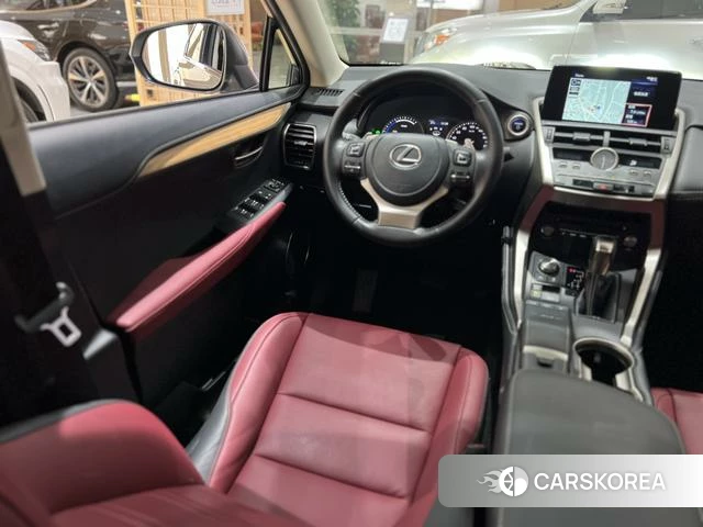 Lexus NX 2021 Серебристо-серый из Китая, фото 4