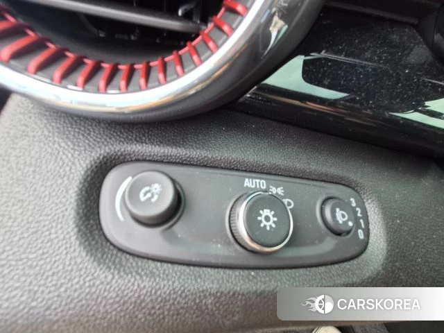 Chevrolet (GM Daewoo) Trax Crossover 2025 Черный из Кореи, фото 4