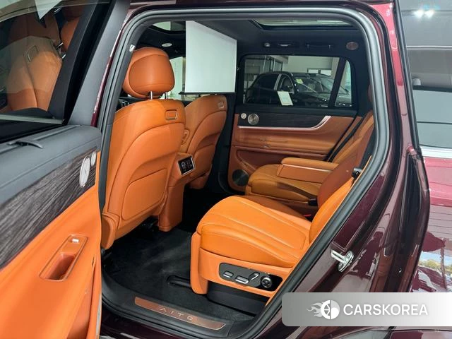 AITO Ask the world M9 2025 Красный из Китая, фото 4