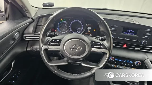 Hyundai Avante Hybrid (CN7) 2021 Белый из Кореи, фото 4