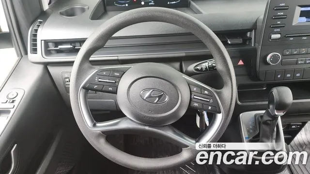 Hyundai Staria 2023 Белый из Кореи, фото 4