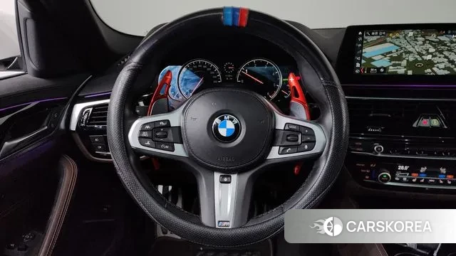 BMW 5 Series (G30) 2018 Белый из Кореи, фото 4