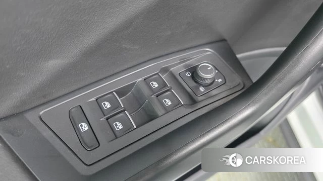 Volkswagen T-Roc 2021 Белый из Кореи, фото 4