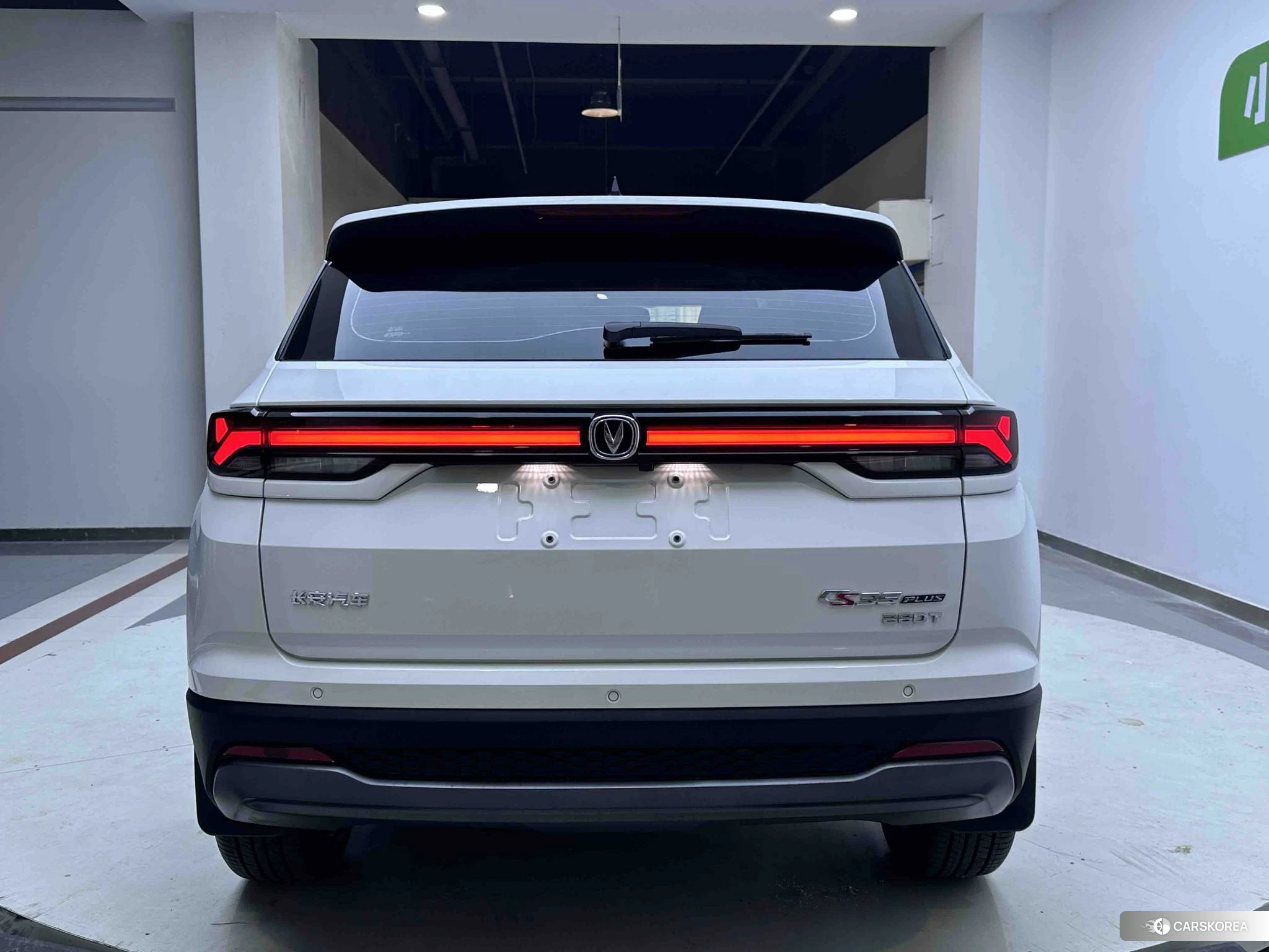 Chang'an CS35 PLUS 2023 Белый из Китая, фото 4