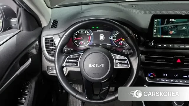 Kia Seltos 2022 Серый из Кореи, фото 4