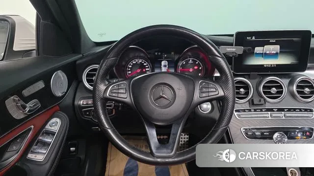 Mercedes-Benz C-Class W205 2018 Белый из Кореи, фото 4