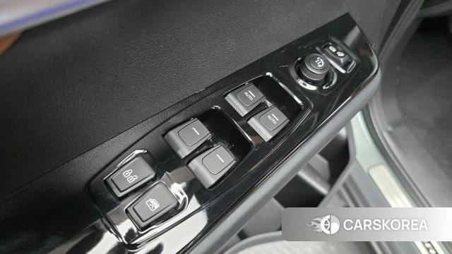 Ssangyong Torres 2022 Темно-зеленый из Кореи, фото 4