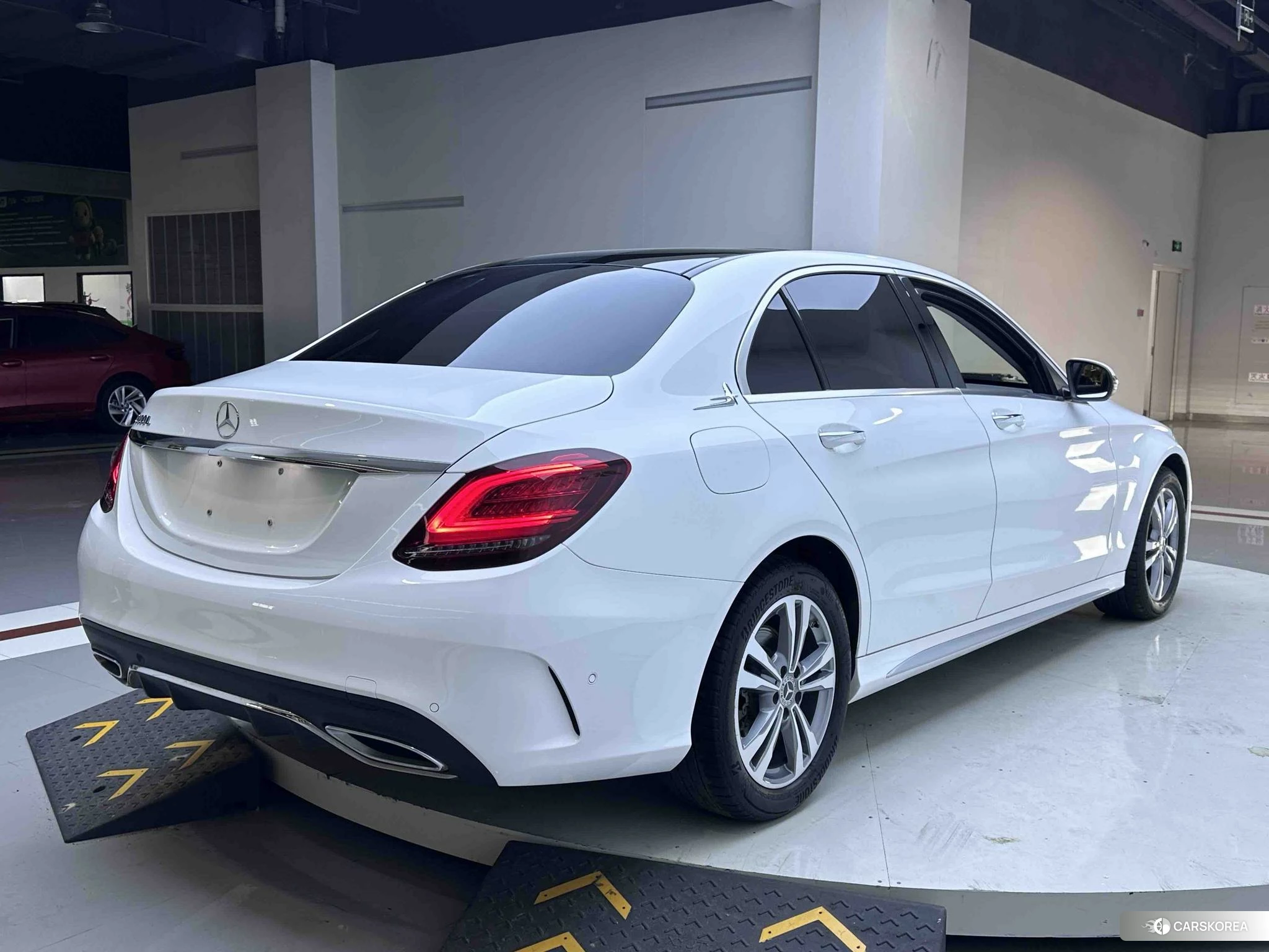 Mercedes-Benz Class C 2020 Белый из Китая, фото 4
