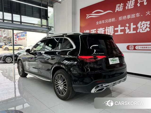 Mercedes-Benz GLC 2023 Черный из Китая, фото 4