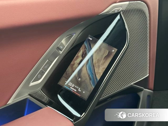 BMW 7 Series (G70) 2025 Черный из Кореи, фото 4