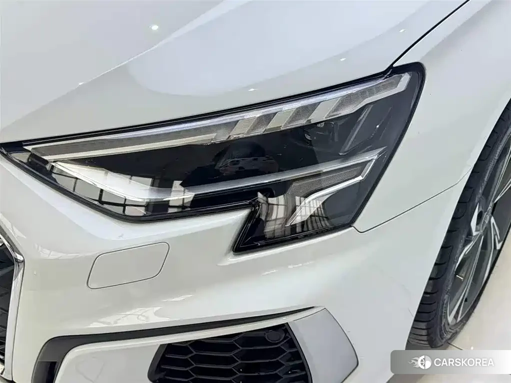 Audi A3 2023 Белый из Китая, фото 4