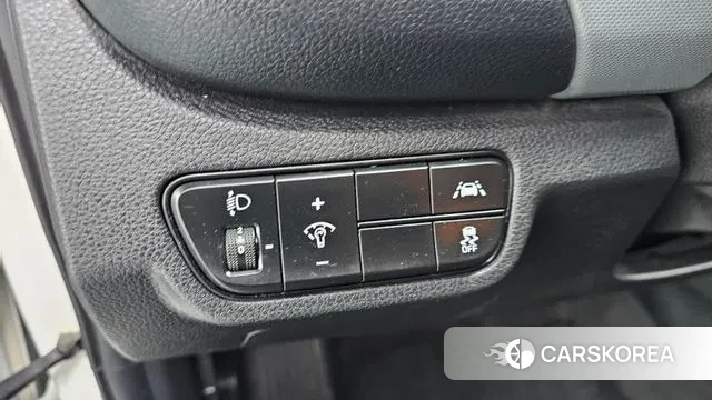 Kia Seltos 2022 Белый из Кореи, фото 4