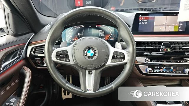 BMW 5 Series (G30) 2019 Белый из Кореи, фото 4