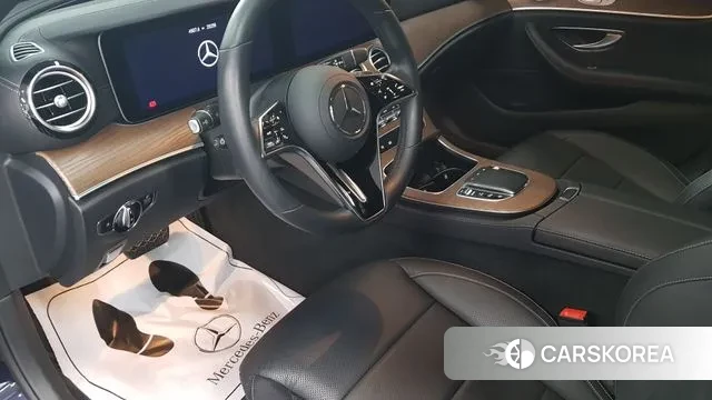 Mercedes-Benz E-Class W213 2022 Синий из Кореи, фото 4