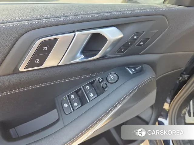 BMW X5 (G05) 2021 Черный из Кореи, фото 4