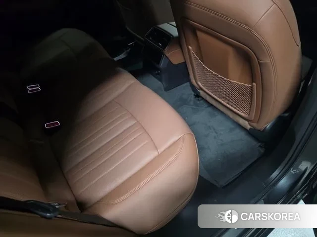 Audi A6 (C8) 2023 Серый из Кореи, фото 4