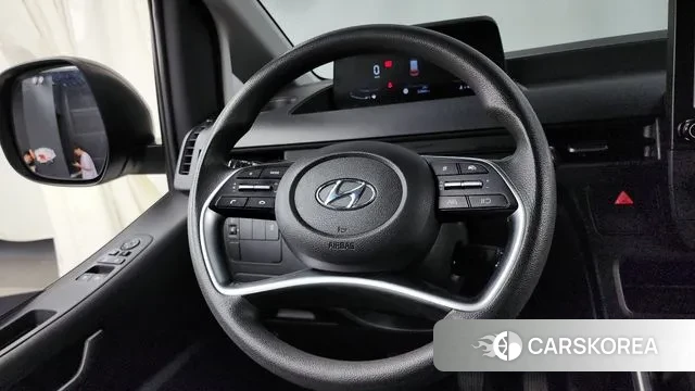 Hyundai Staria 2023 Белый из Кореи, фото 4