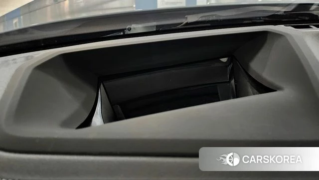 BMW 4 Series (G22) 2025 Серебристо-серый из Кореи, фото 4