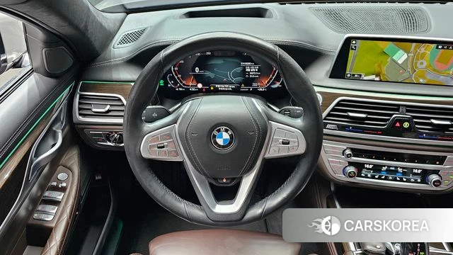 BMW 7 Series (G11) 2021 Серебристо-серый из Кореи, фото 4