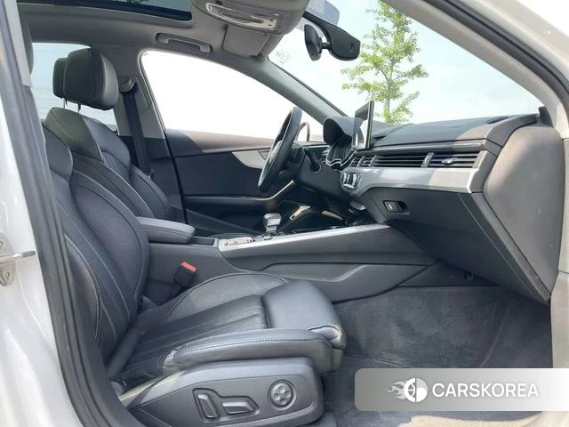 Audi A4L 2021 Белый из Китая, фото 4