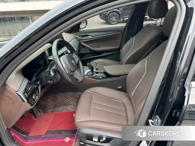 BMW 5 series 2023 Черный из Китая, фото 4