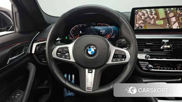 BMW 5 Series (G30) 2022 Черный из Кореи, фото 4