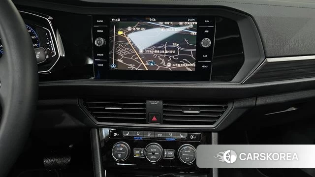 Volkswagen 7th Generation of Jetta 2024 Белый из Кореи, фото 4