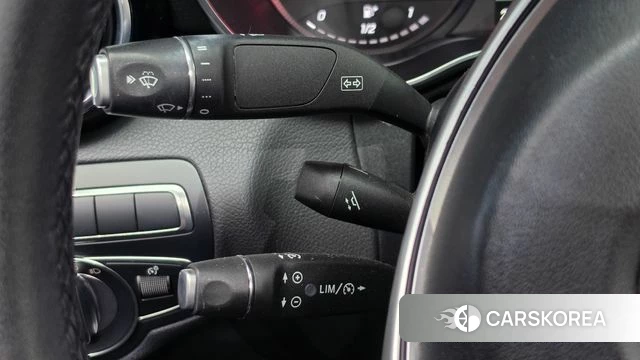 Mercedes-Benz C-Class W205 2018 Белый из Кореи, фото 4