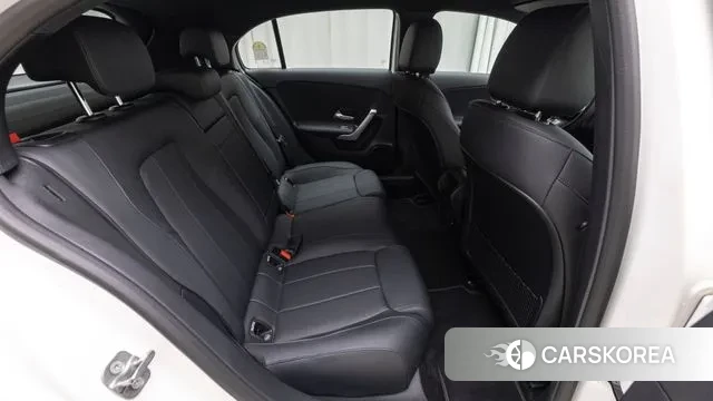 Mercedes-Benz A-Class W177 2024 Белый из Кореи, фото 4