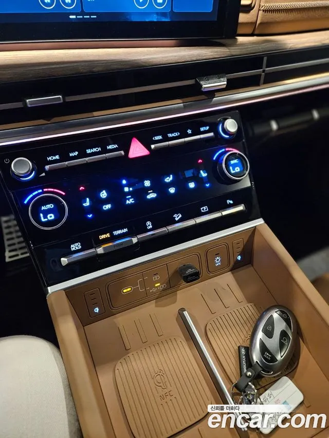 Hyundai Santa Fe (MX5) 2023 Коричневый из Кореи, фото 4