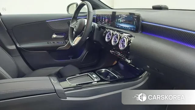 Mercedes-Benz A-Class W177 2024 Белый из Кореи, фото 4