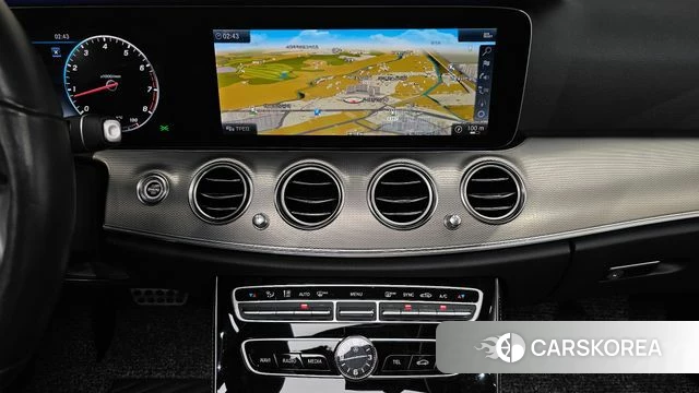 Mercedes-Benz E-Class W213 2019 Белый из Кореи, фото 4