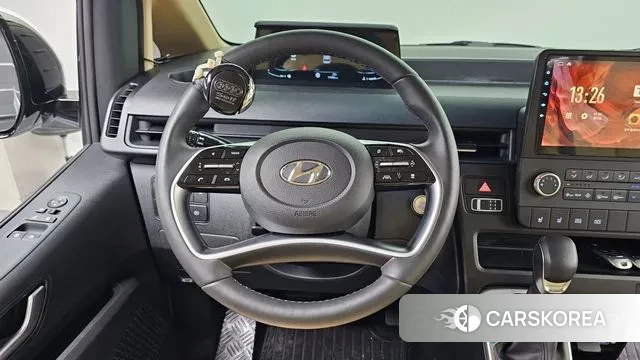 Hyundai Staria 2023 Белый из Кореи, фото 4