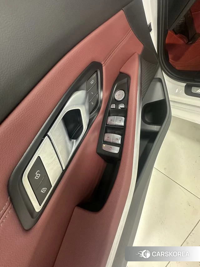 BMW 3 series 2023 Белый из Китая, фото 4
