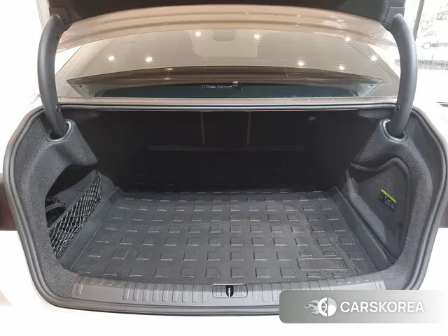 Audi A6 (C8) 2023 Белый из Кореи, фото 4