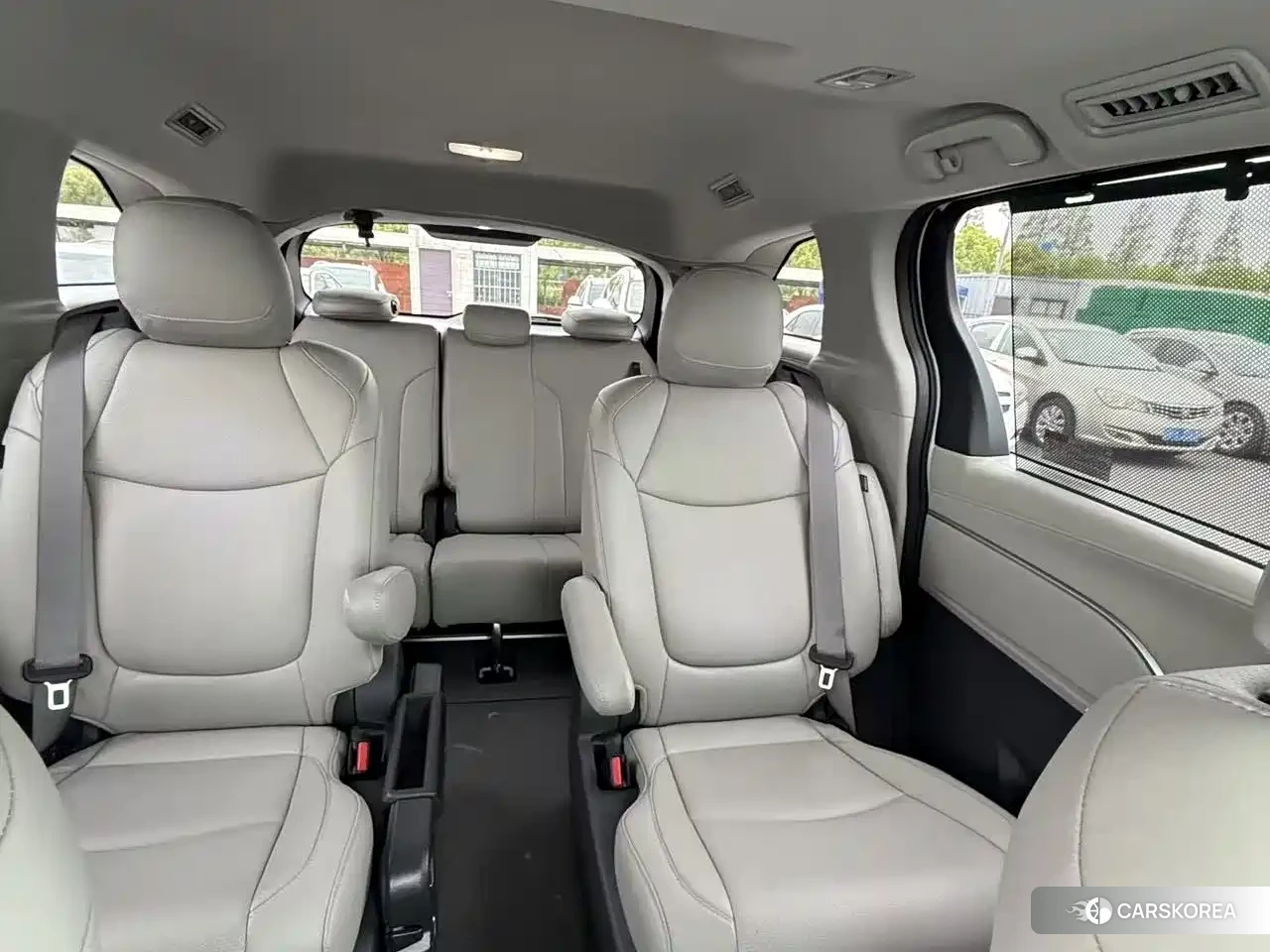 Toyota Sienna 2026 Белый из Китая, фото 4