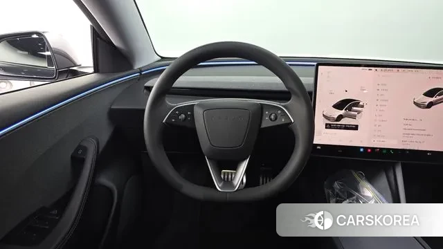 Tesla Model 3 2025 Серый из Кореи, фото 4
