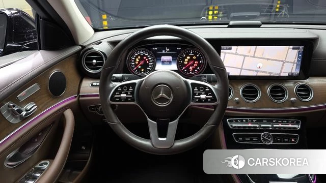 Mercedes-Benz E-Class W213 2019 Черный из Кореи, фото 4