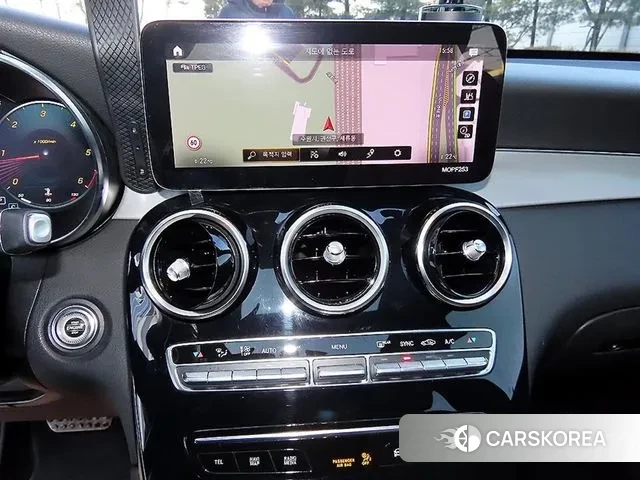 Mercedes-Benz GLC-Class X253 2021 Белый из Кореи, фото 4